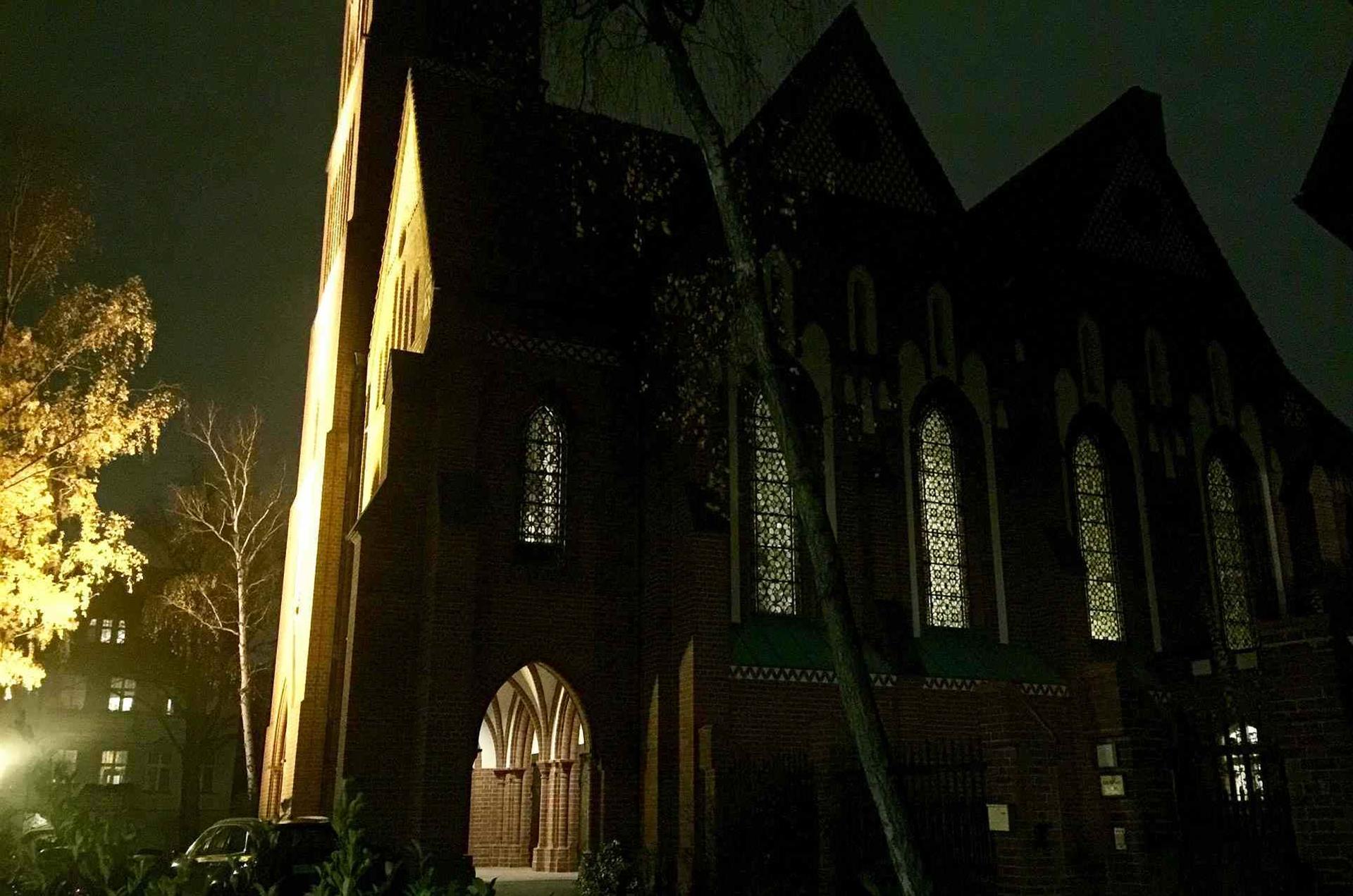 25.11.19 | Die Kirche Herz Jesu in Berlin-Zehlendorf (Foto: Norman Gebauer)